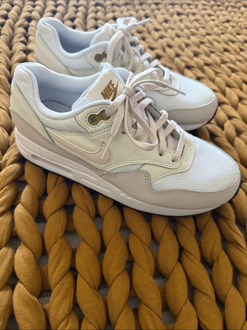 Kids Nike AirMax 1 Sneakers - Size 5